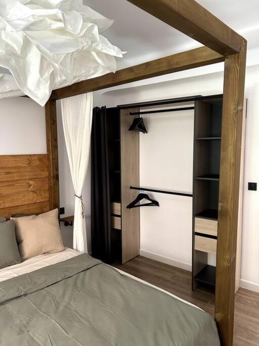 Urban Terrace Retreat Apartment Granada