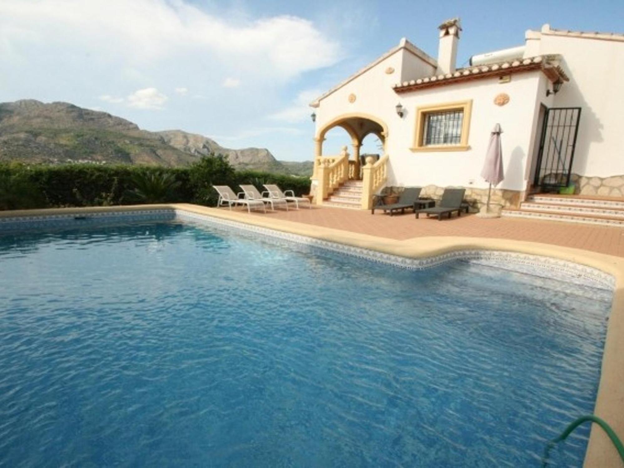 Encantadora En Orba Con Piscina Privada Y Aire Acondicionado 6 Personas - Hisp-10-3