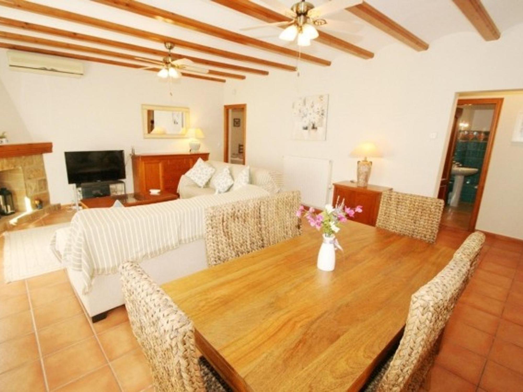 Encantadora En Orba Con Piscina Privada Y Aire Acondicionado 6 Personas - Hisp-10-3 *