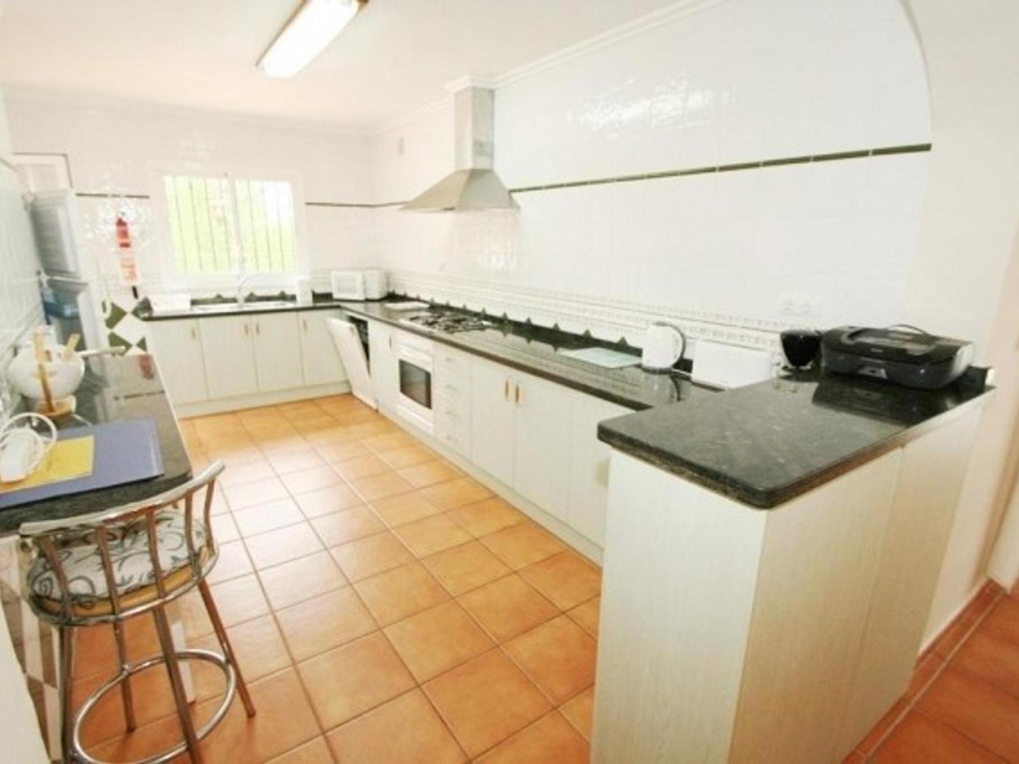 Encantadora En Orba Con Piscina Privada Y Aire Acondicionado 6 Personas - Hisp-10-3 *