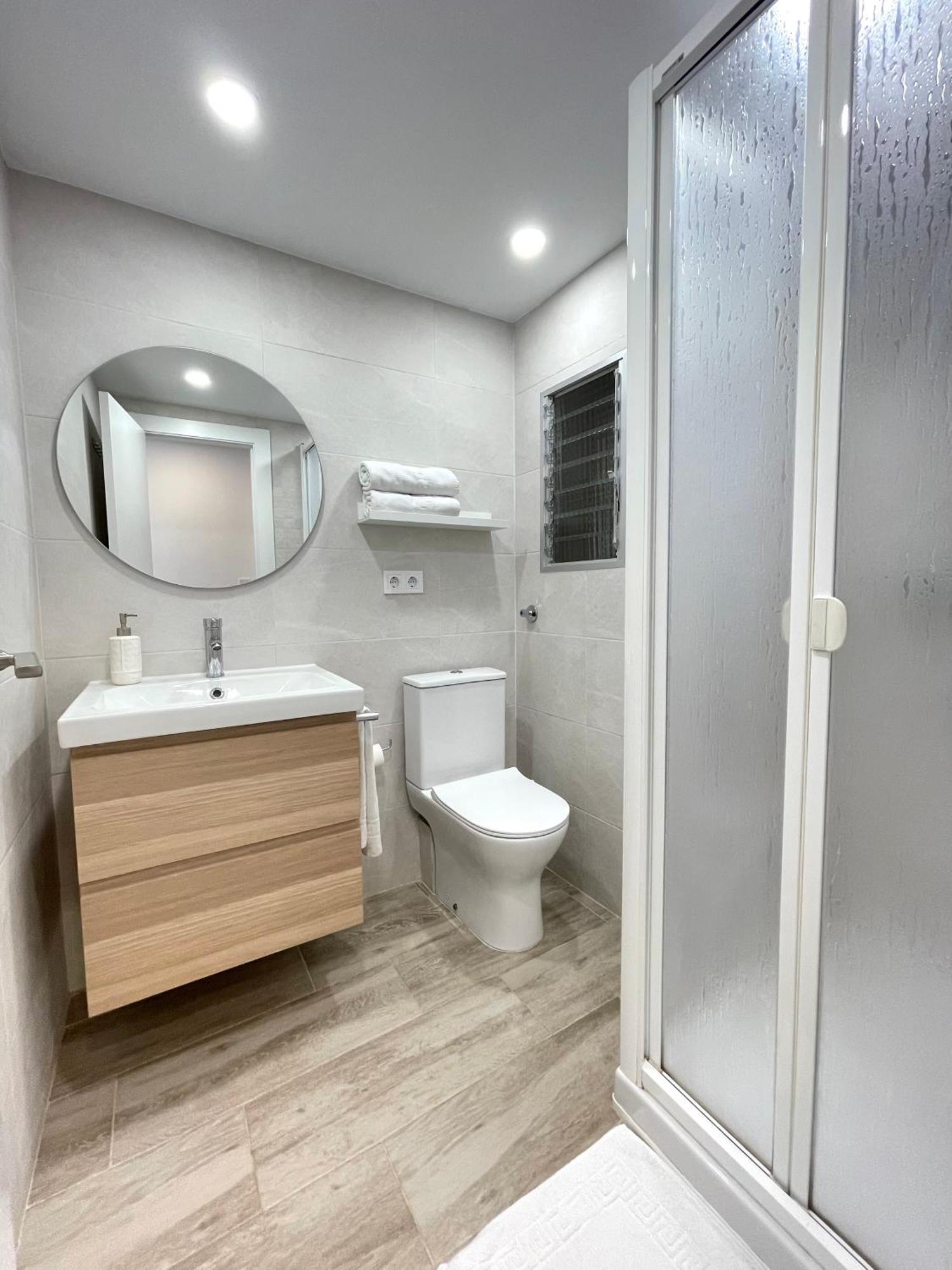 Apartamento Nuevo, Con Vistas Laterales Al Mar Y A 60 Metros De La Playa Cullera