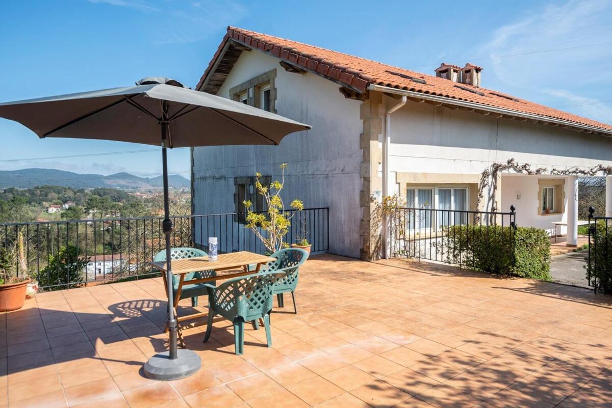 Сasa de vacaciones Casa Con Jardin En Gama *