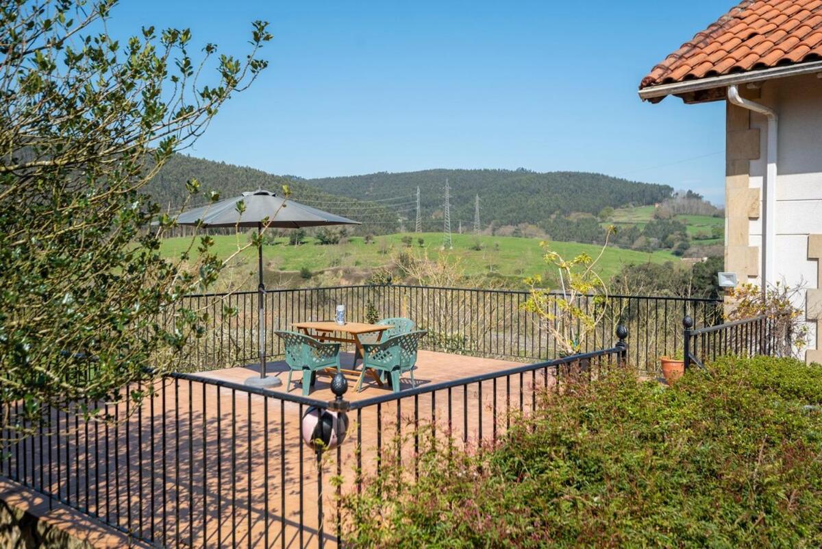 Casa Con Jardin En Gama Сasa de vacaciones Bárcena de Cicero