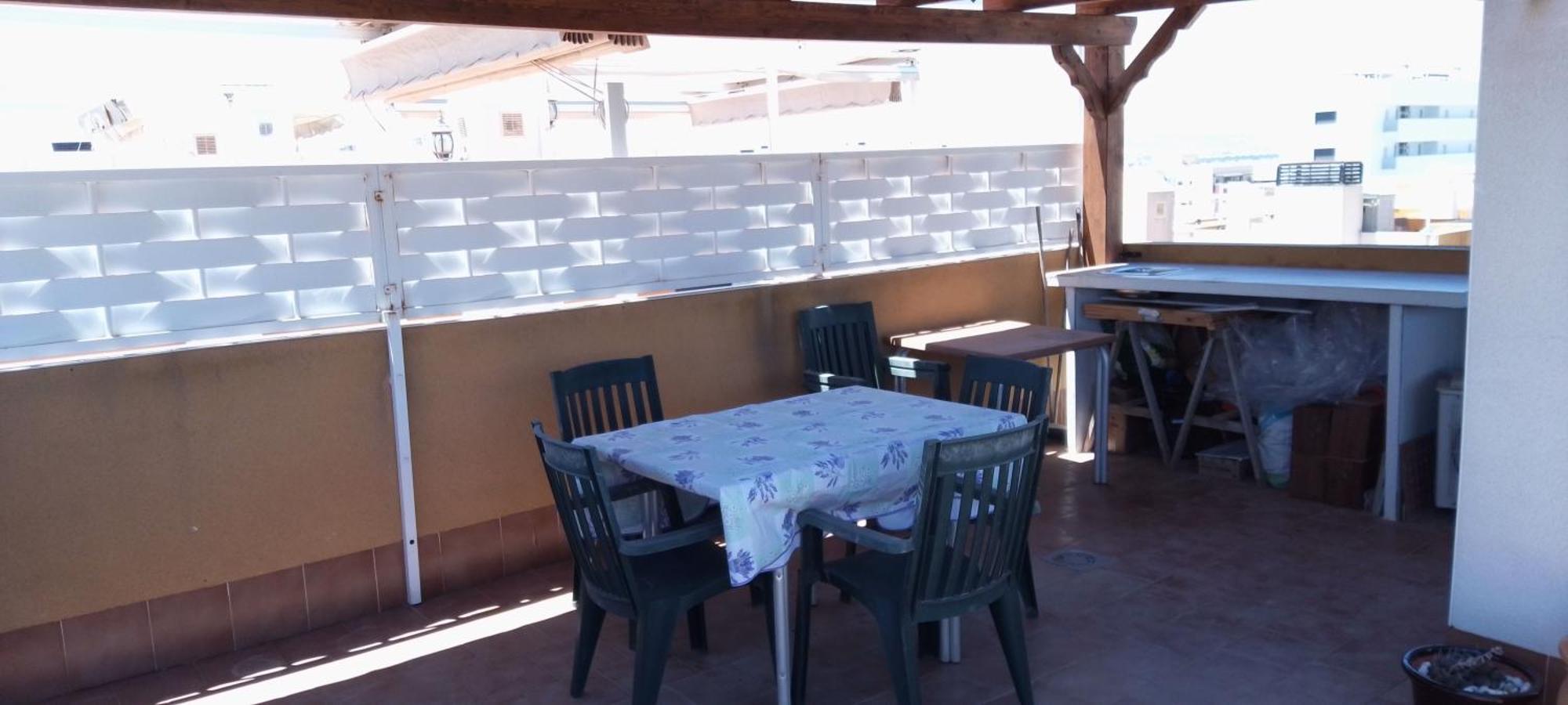 Con Piscina Y Gran Terraza En Apartamento