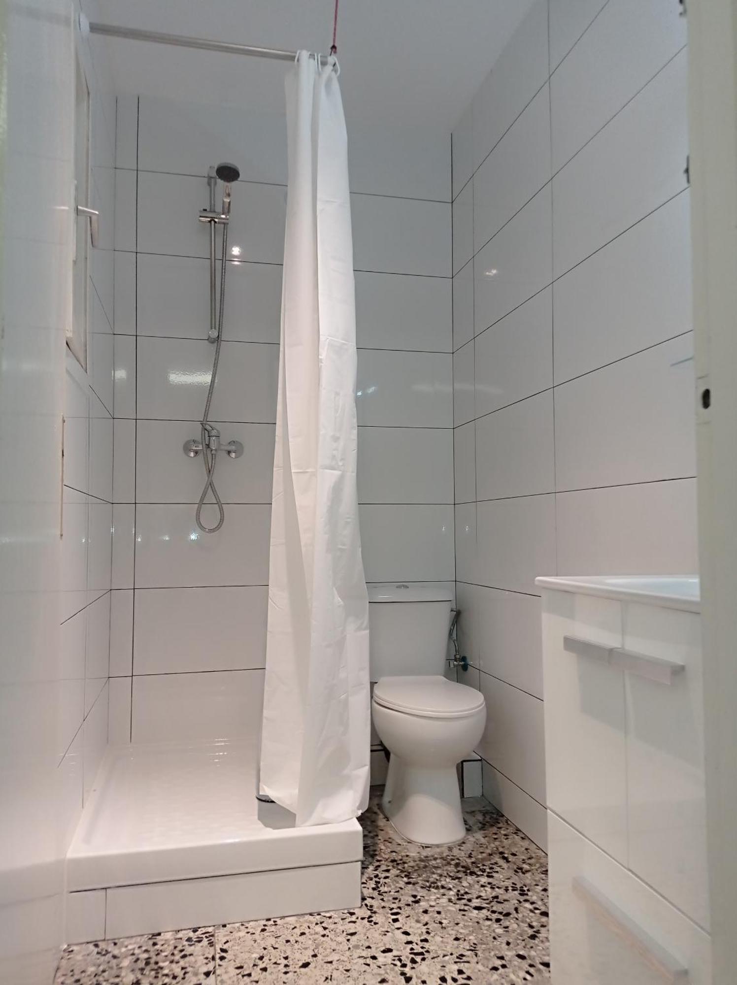 Guest house Sunny And Central Double Metro L5-l1 Barcelona