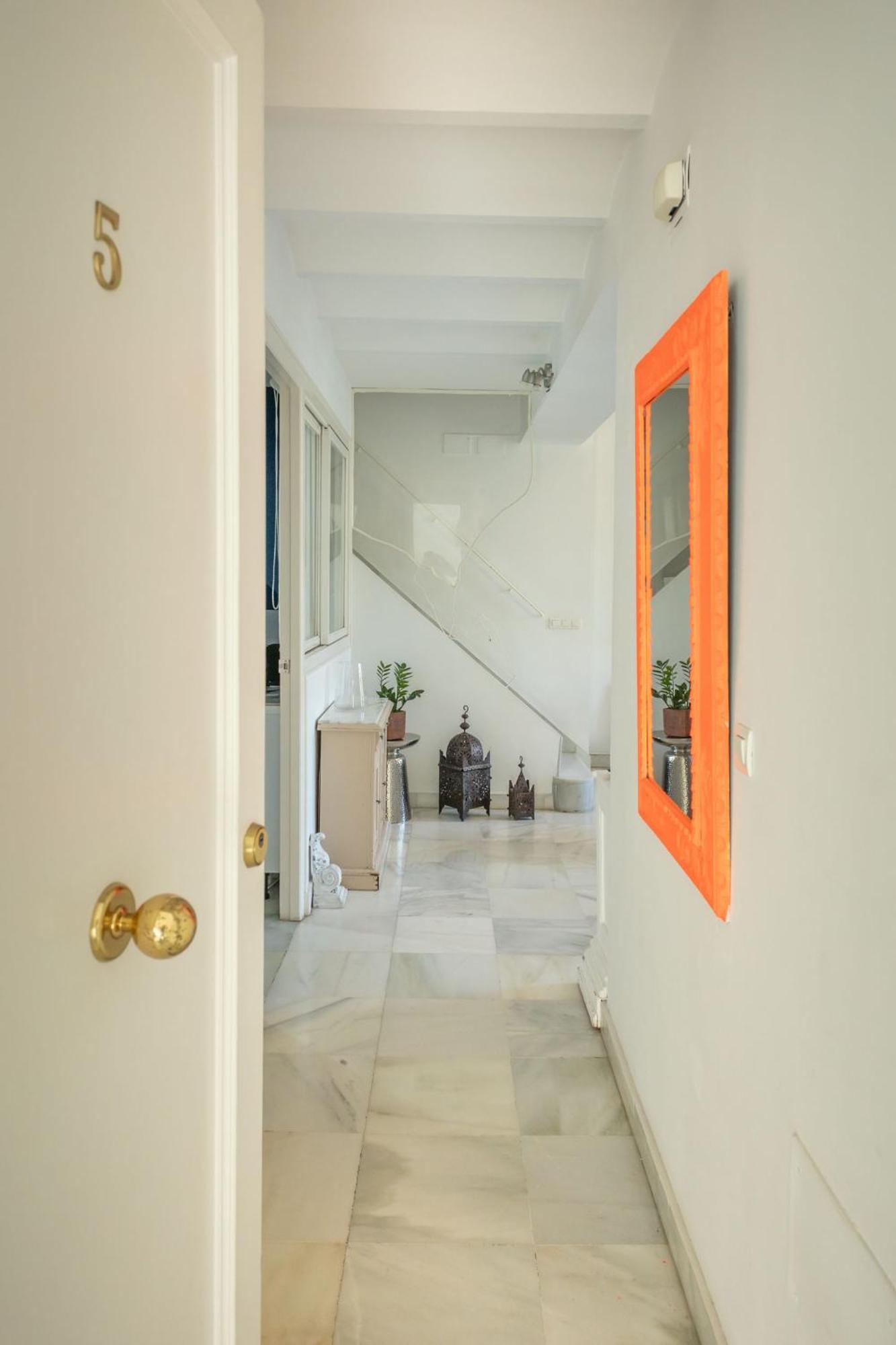 Charming 2 Bedroom Boutique Triplex With Private Terrace At Center By Cityzen *