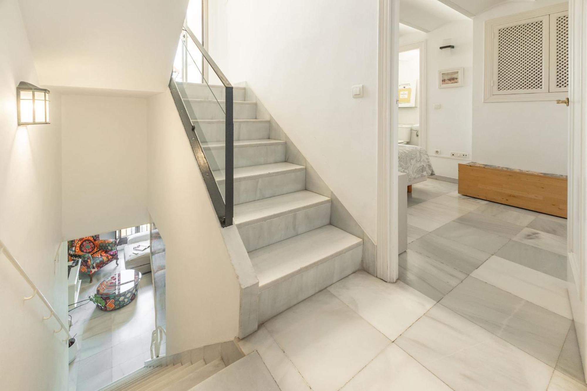 Charming 2 Bedroom Boutique Triplex With Private Terrace At Center By Cityzen Apartment