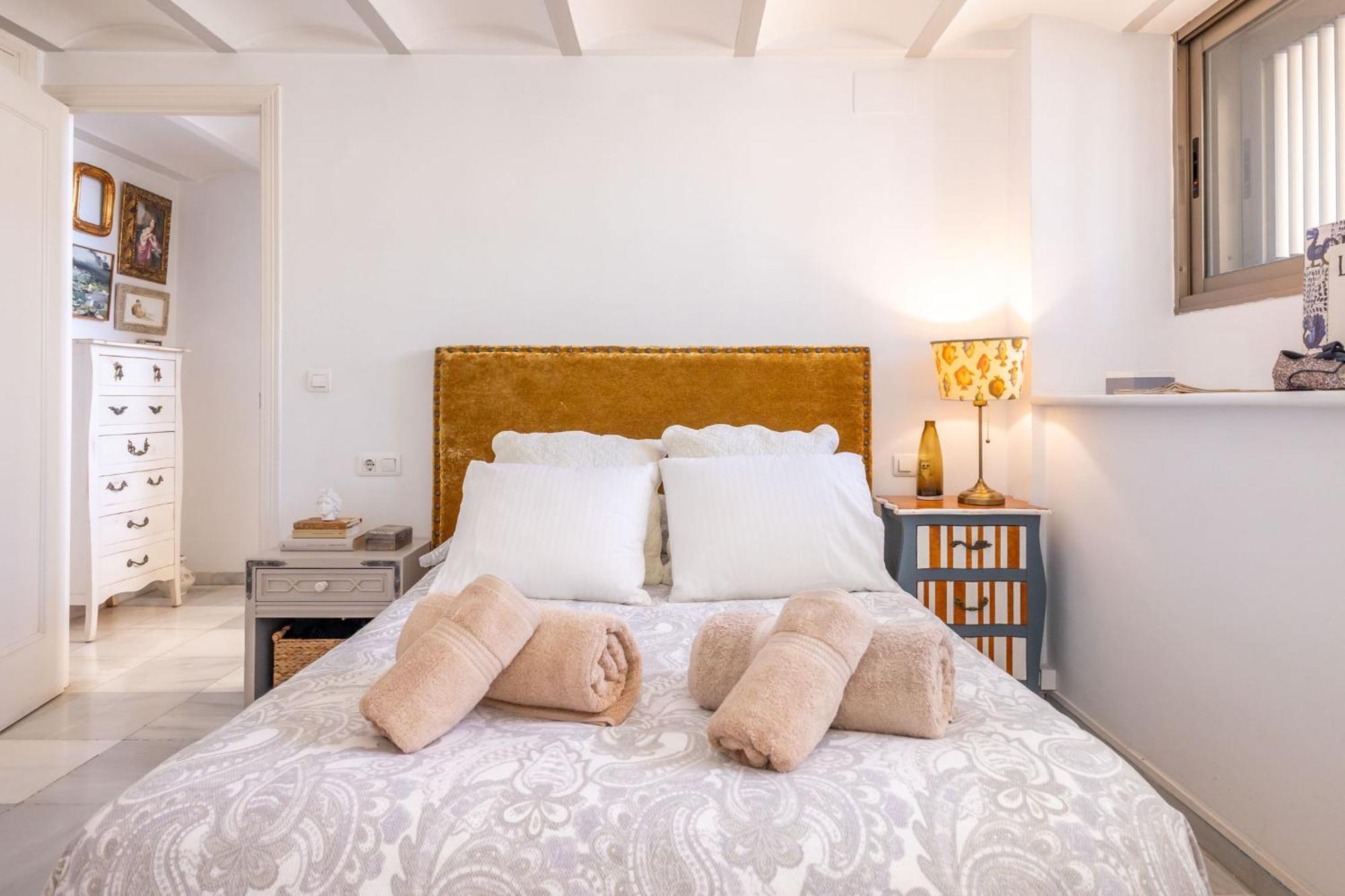 Charming 2 Bedroom Boutique Triplex With Private Terrace At Center By Cityzen Apartment