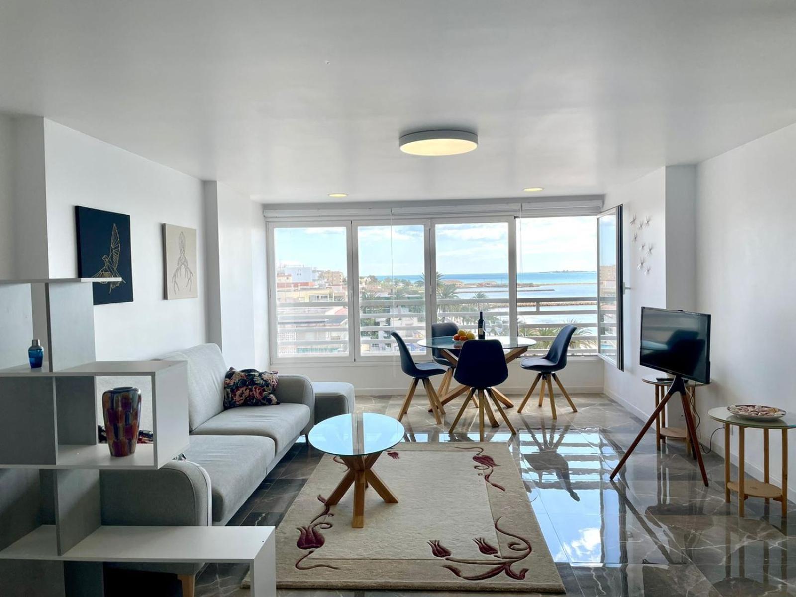 Sea Breeze Apartment