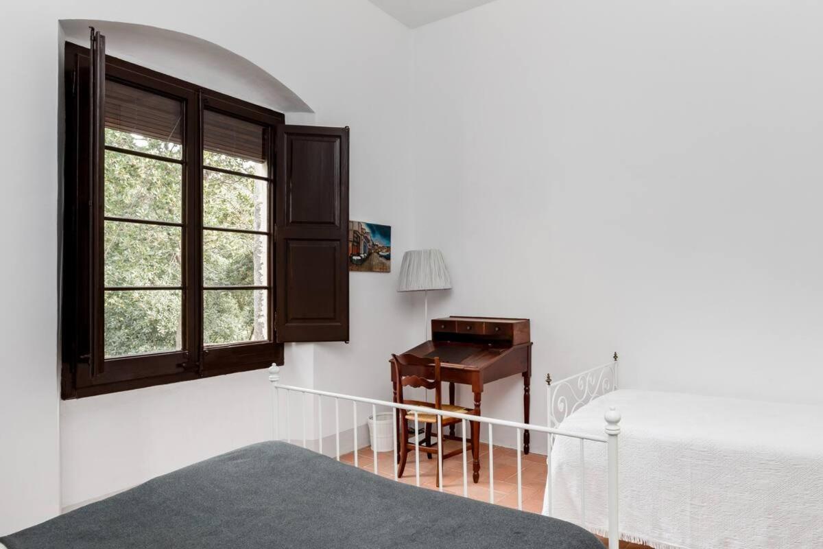 Rovira - Stunning Neoclassical Mansion, Just 20 Min Drive From Barcelona Center, Ideal For Groups And Families Casa rural