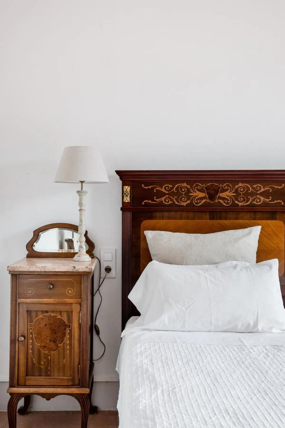 Rovira - Stunning Neoclassical Mansion, Just 20 Min Drive From Barcelona Center, Ideal For Groups And Families * Alella