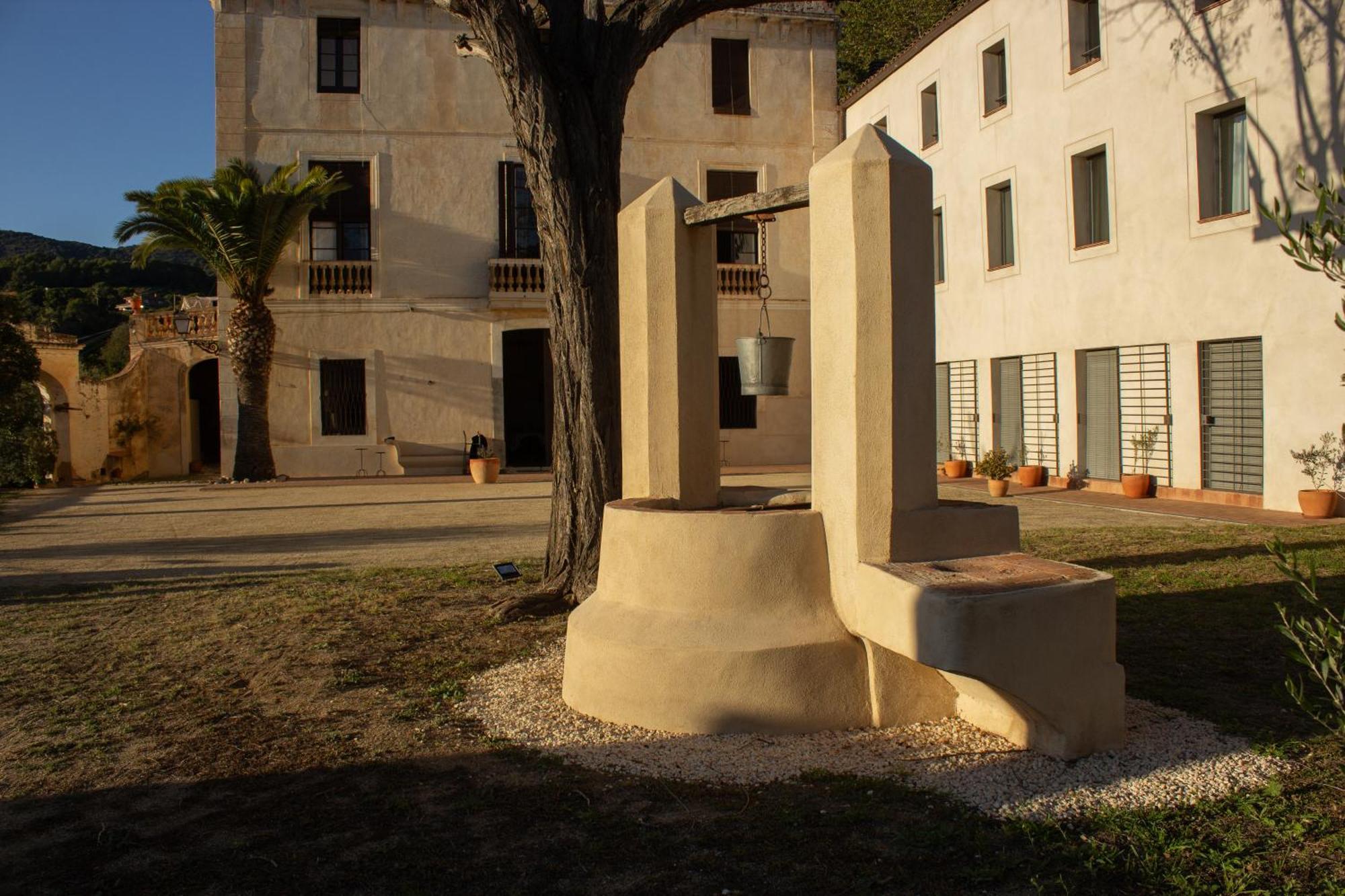 Rovira - Stunning Neoclassical Mansion, Just 20 Min Drive From Barcelona Center, Ideal For Groups And Families Casa rural