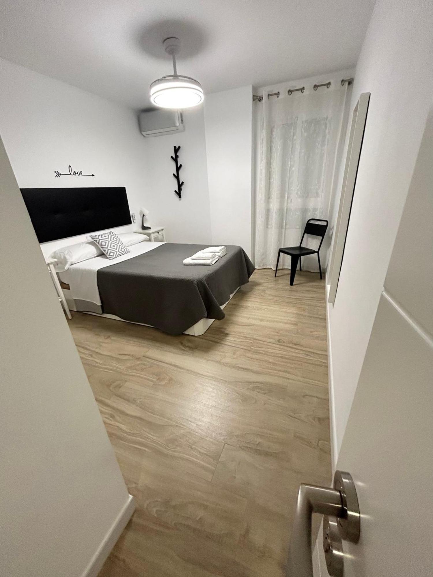 Gloria 1 Parking Privado Gratis Apartment Malaga