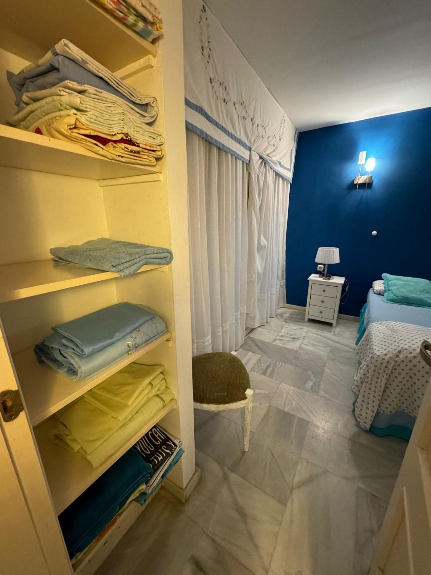 Apartamento Frontline Marina Sea & Beach Views *