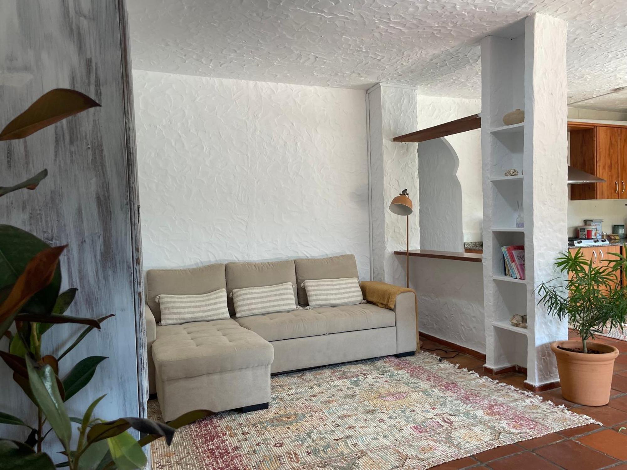 Con Piscina Privada En Bolonia Holiday home *