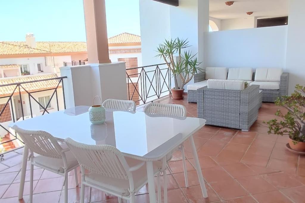 Apartamento Alcaidesabnb - Cozy Alcaidesa
