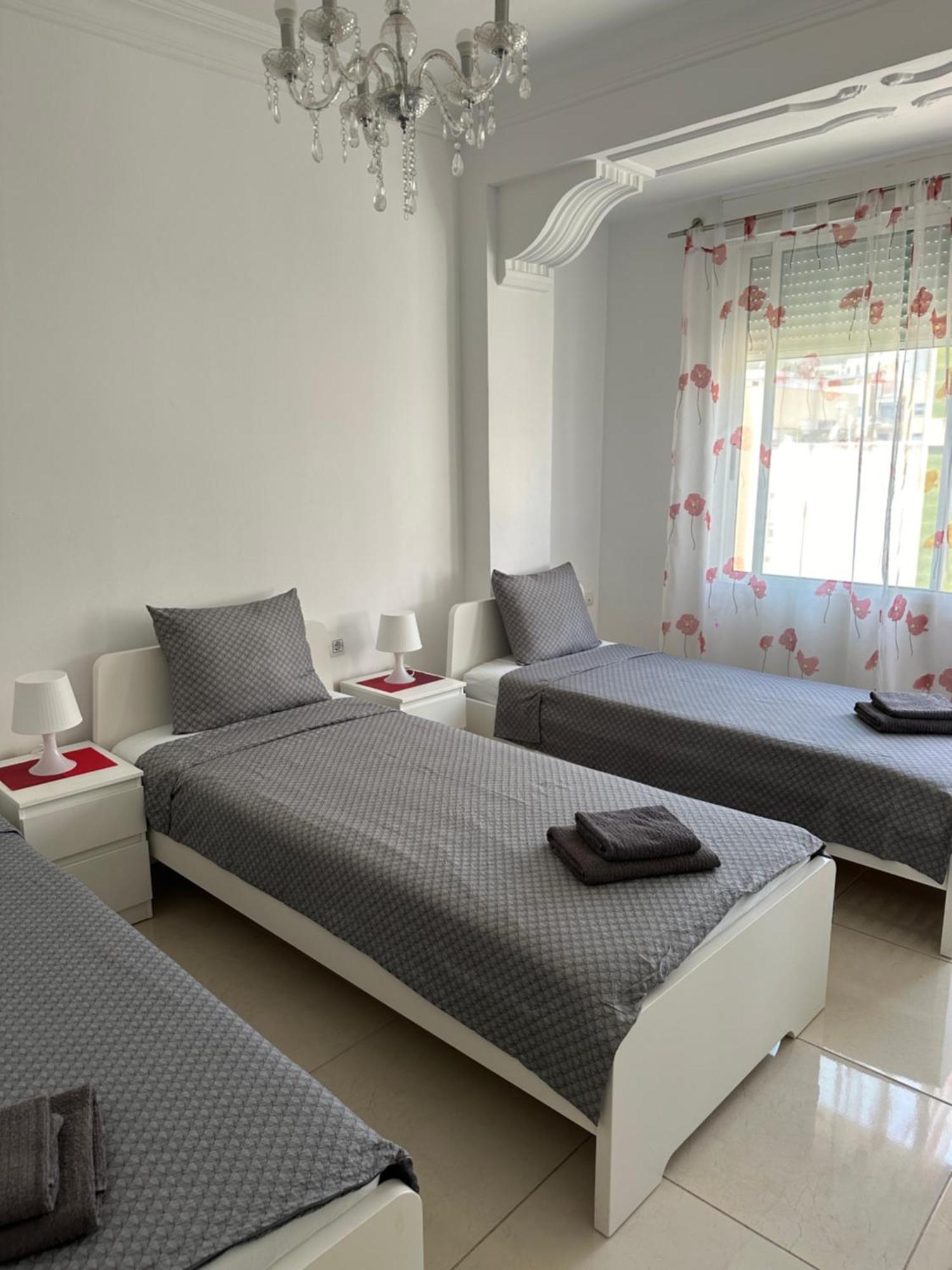 Modern And Bright 5 Bedroom Del Prado Apartamento *