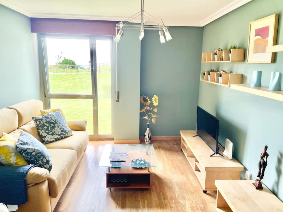 Tycher House Apartment Candas