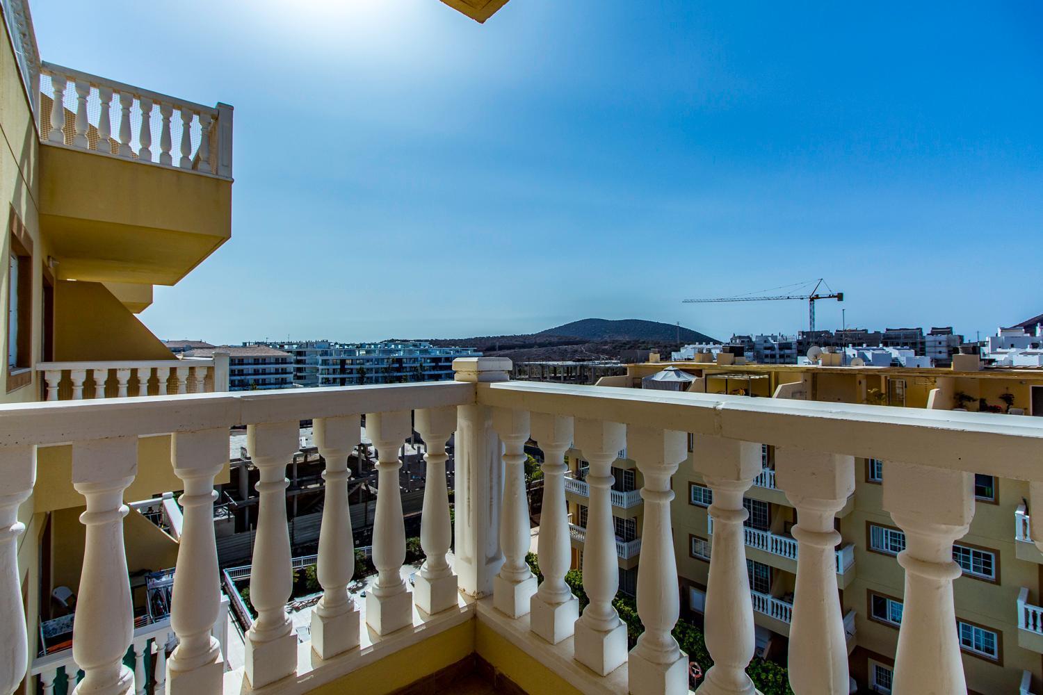 Spring Penthouse Apartment *