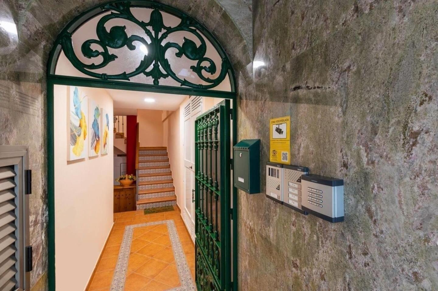 Amat - Only Adult - Playa El Bajondillo Apartamento Torremolinos