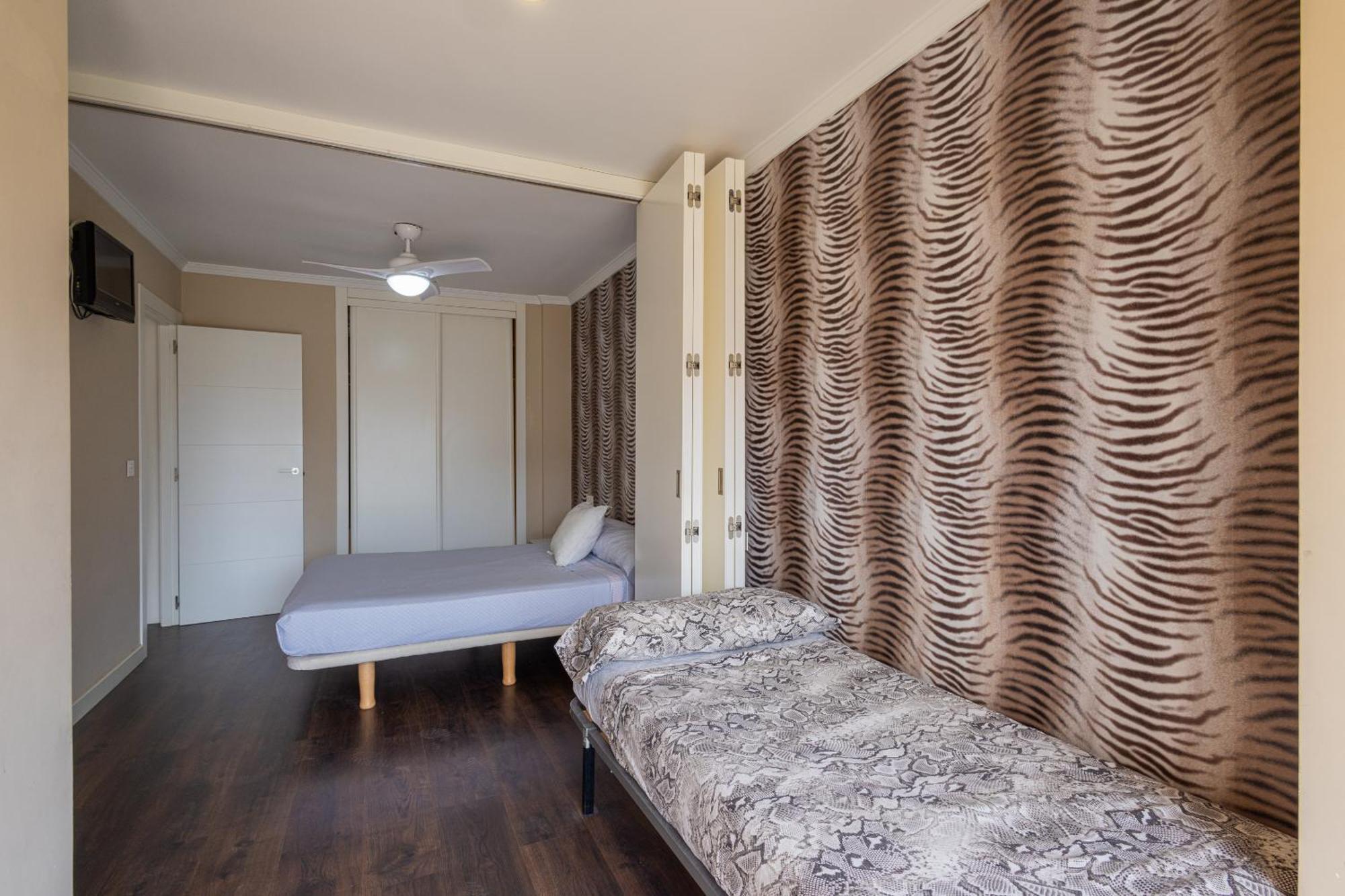 Con Piscina Y Zonas Comunes Apartamento