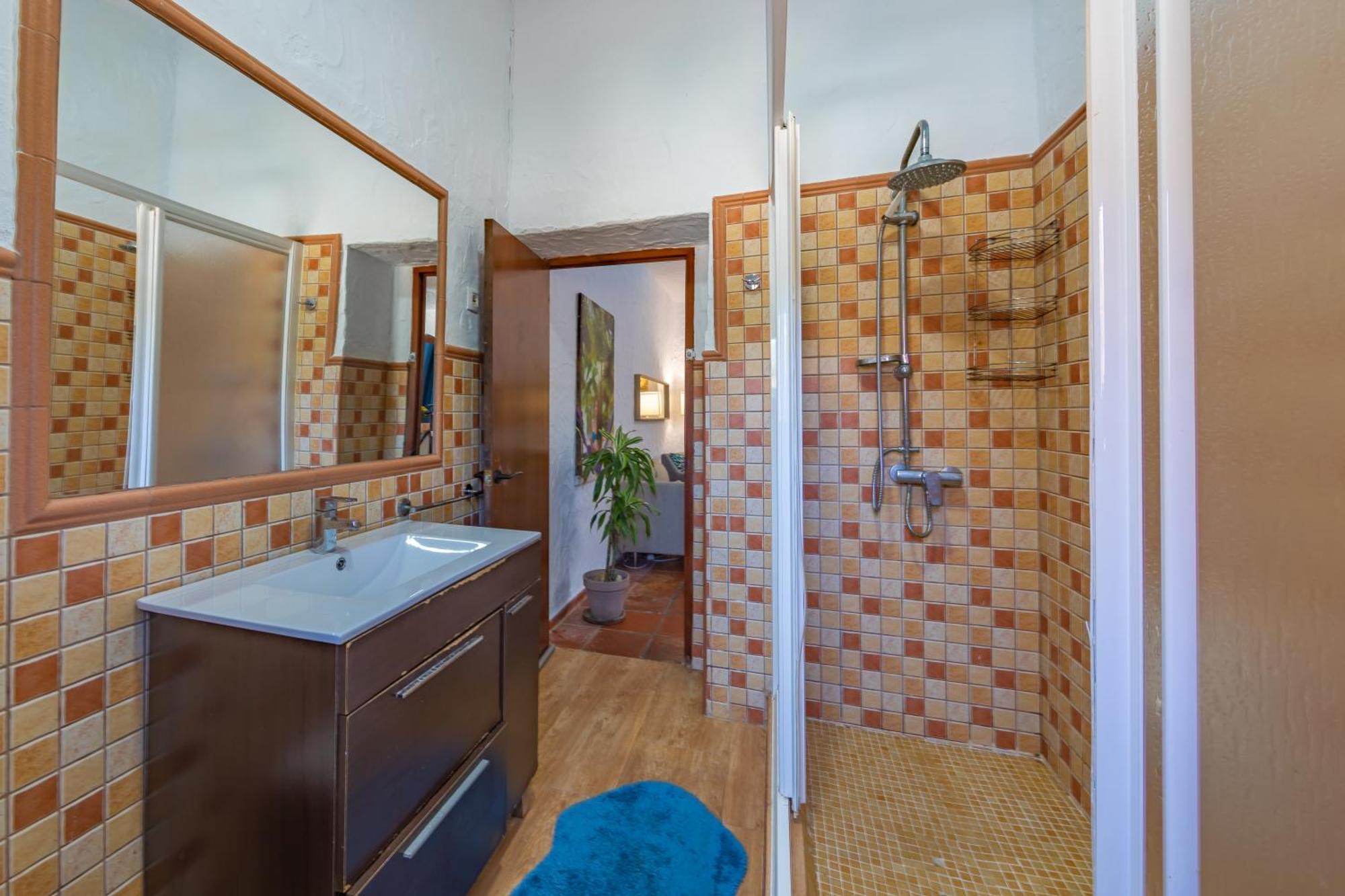 Con Piscina Privada En Bolonia * Tarifa