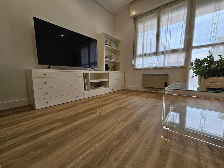 Apartment 25a05 Apto Moderno Y Centrico Luanco