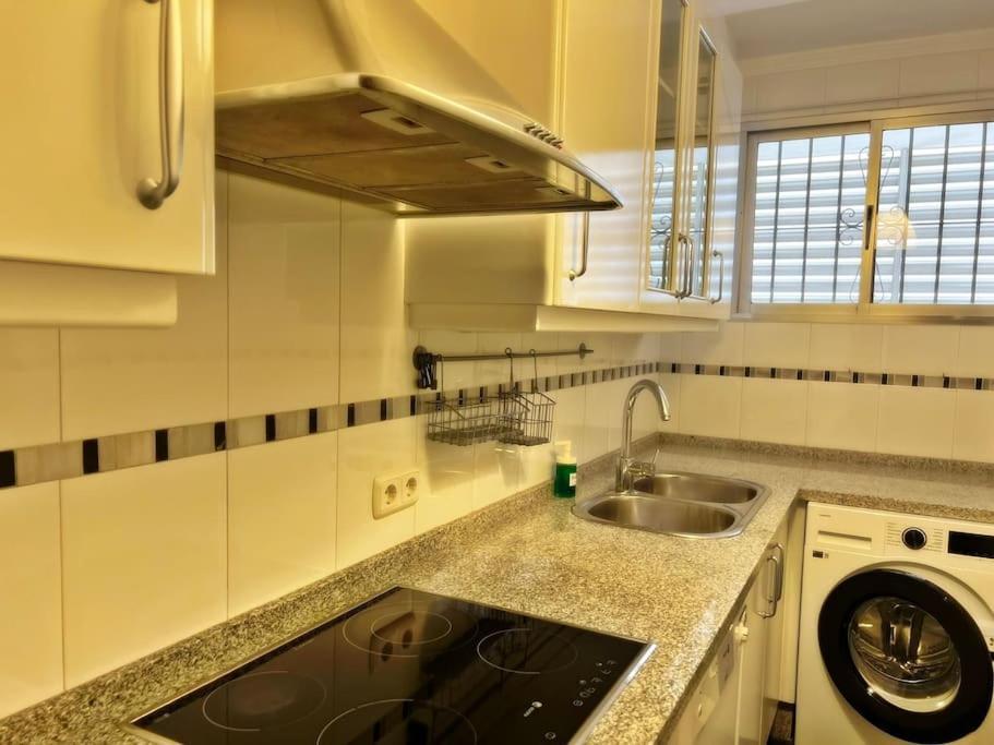 Magnifico Y Amplio Con Terraza Apartamento Fuengirola