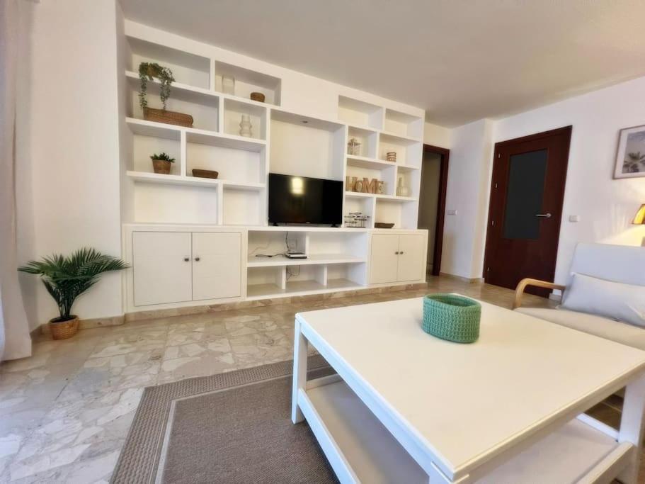 Apartamento Magnifico Y Amplio Con Terraza *