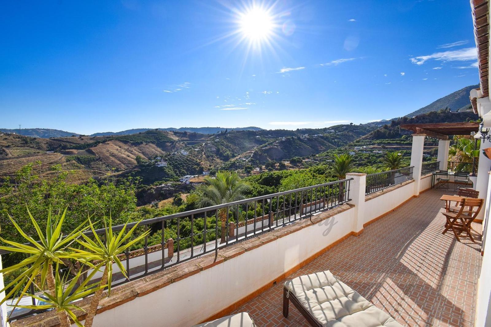 Apartment La Fuente 4, Amazing 3 Bedroom 2 Bthroom Family With Views, Padel Court And 2 Pools Hansonholiday