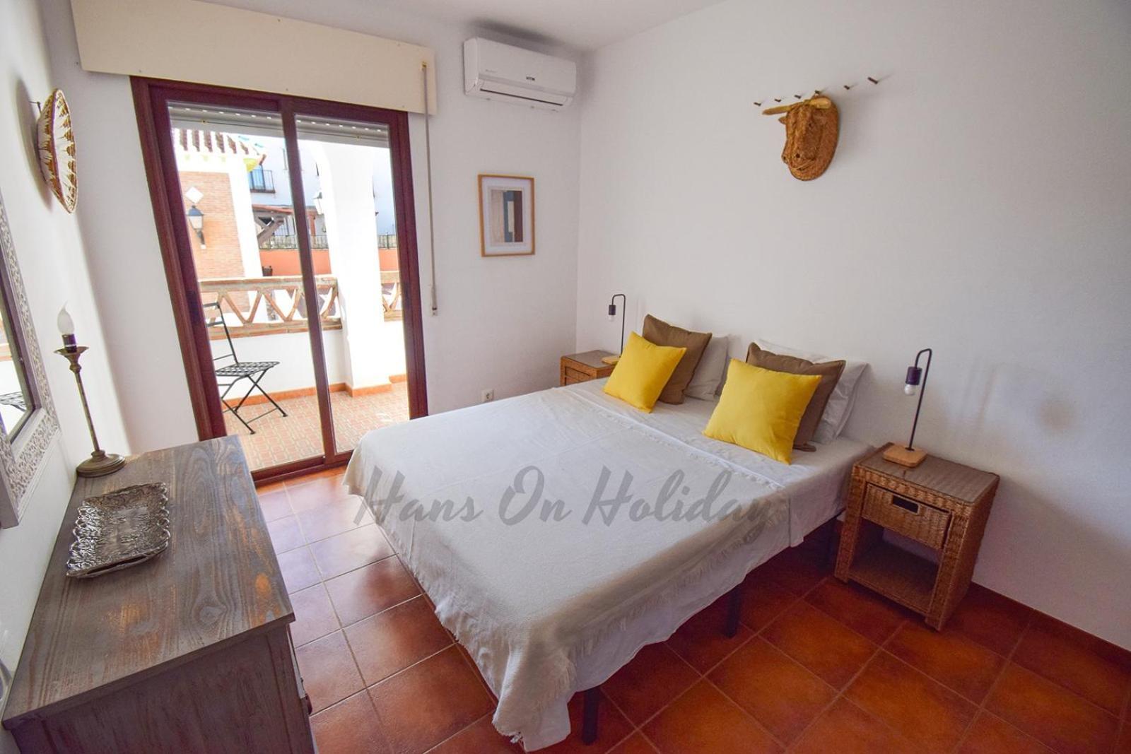Apartment La Fuente 4, Amazing 3 Bedroom 2 Bthroom Family With Views, Padel Court And 2 Pools Hansonholiday