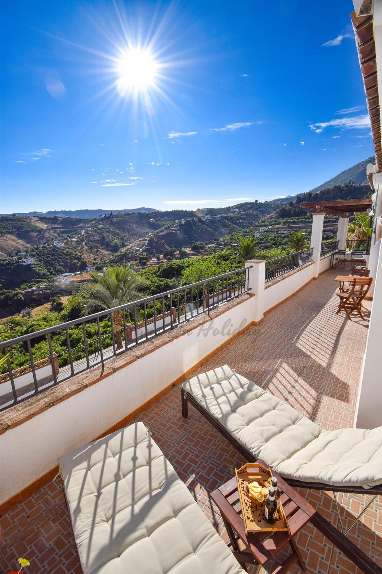 La Fuente 4, Amazing 3 Bedroom 2 Bthroom Family With Views, Padel Court And 2 Pools Hansonholiday * Frigiliana