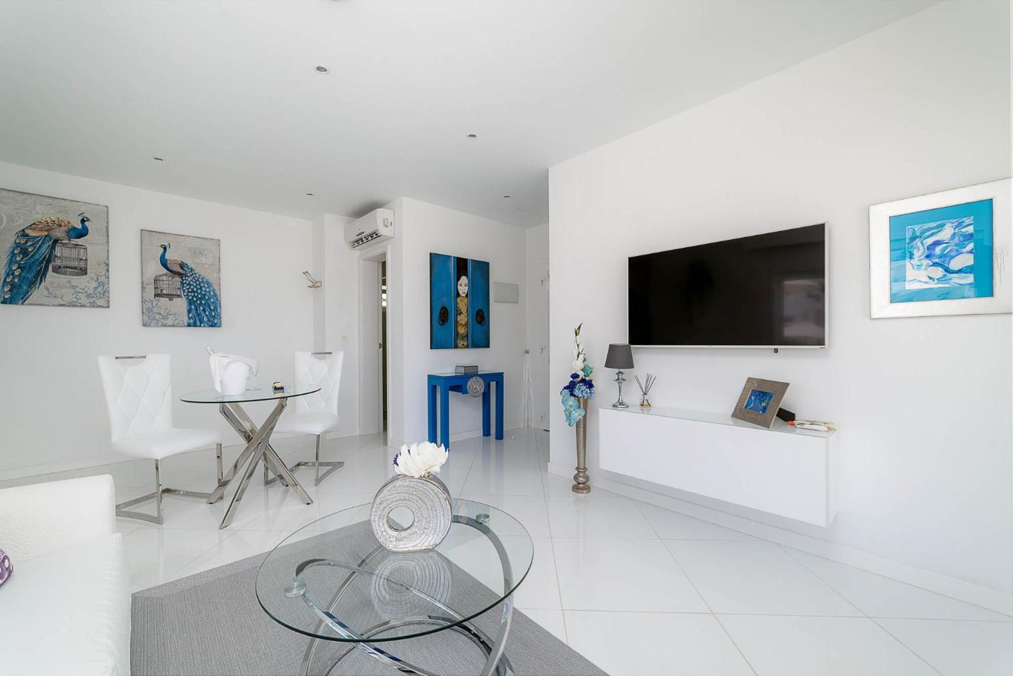 Lani's De Luxe - Adults Only Hotel 5*