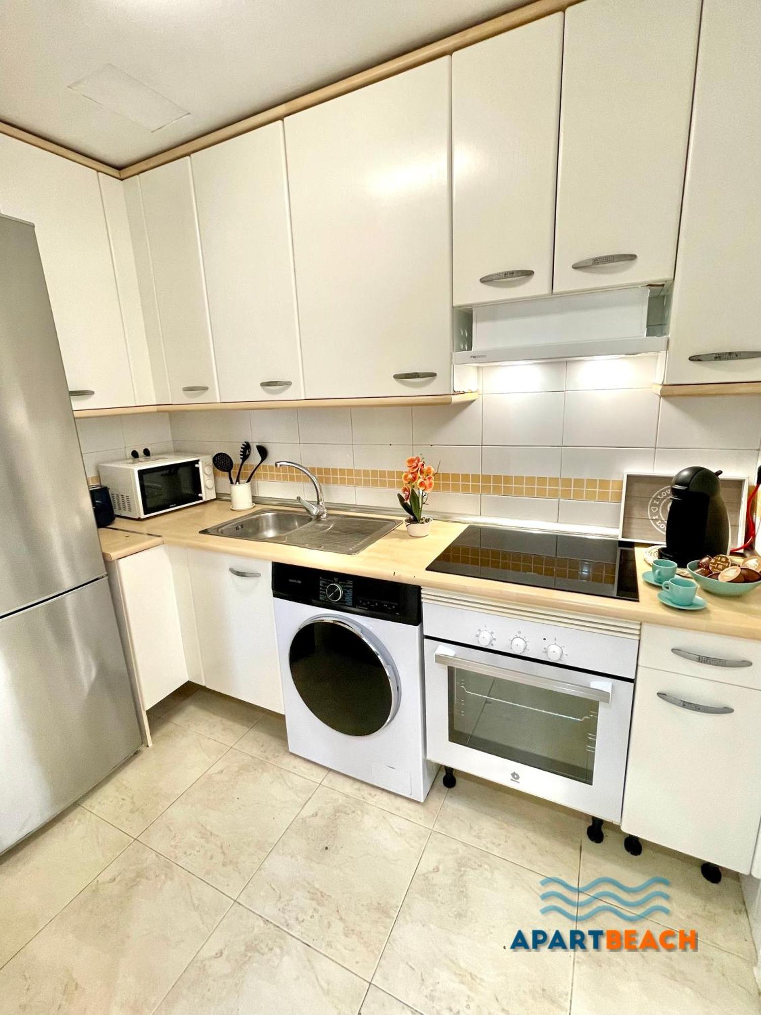 Apartbeach Golden Deluxe I Climatizado Parking Junto Playa *