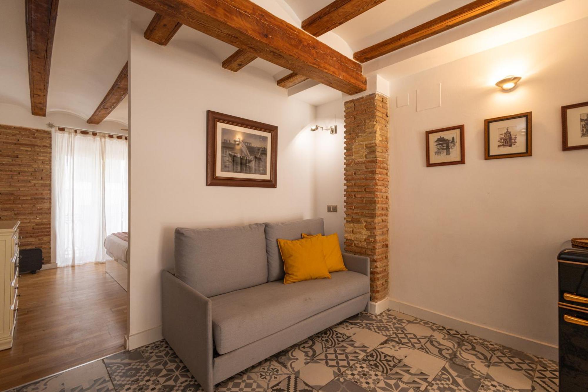 Apartment Florit Flats - Cozy Wifi Ac Loft In The Heart Of Ruzafa