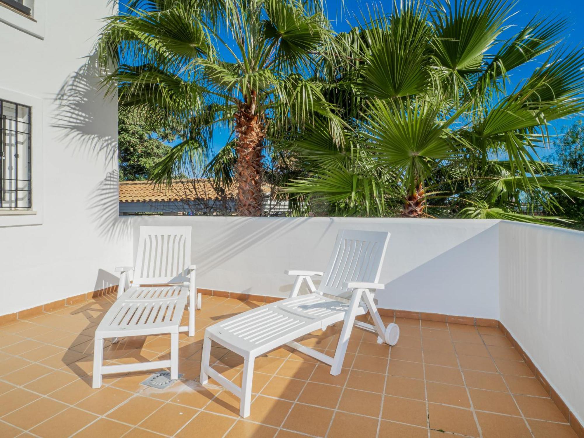 2044-groundfloor With Huge Terrace And Pools Apartment *