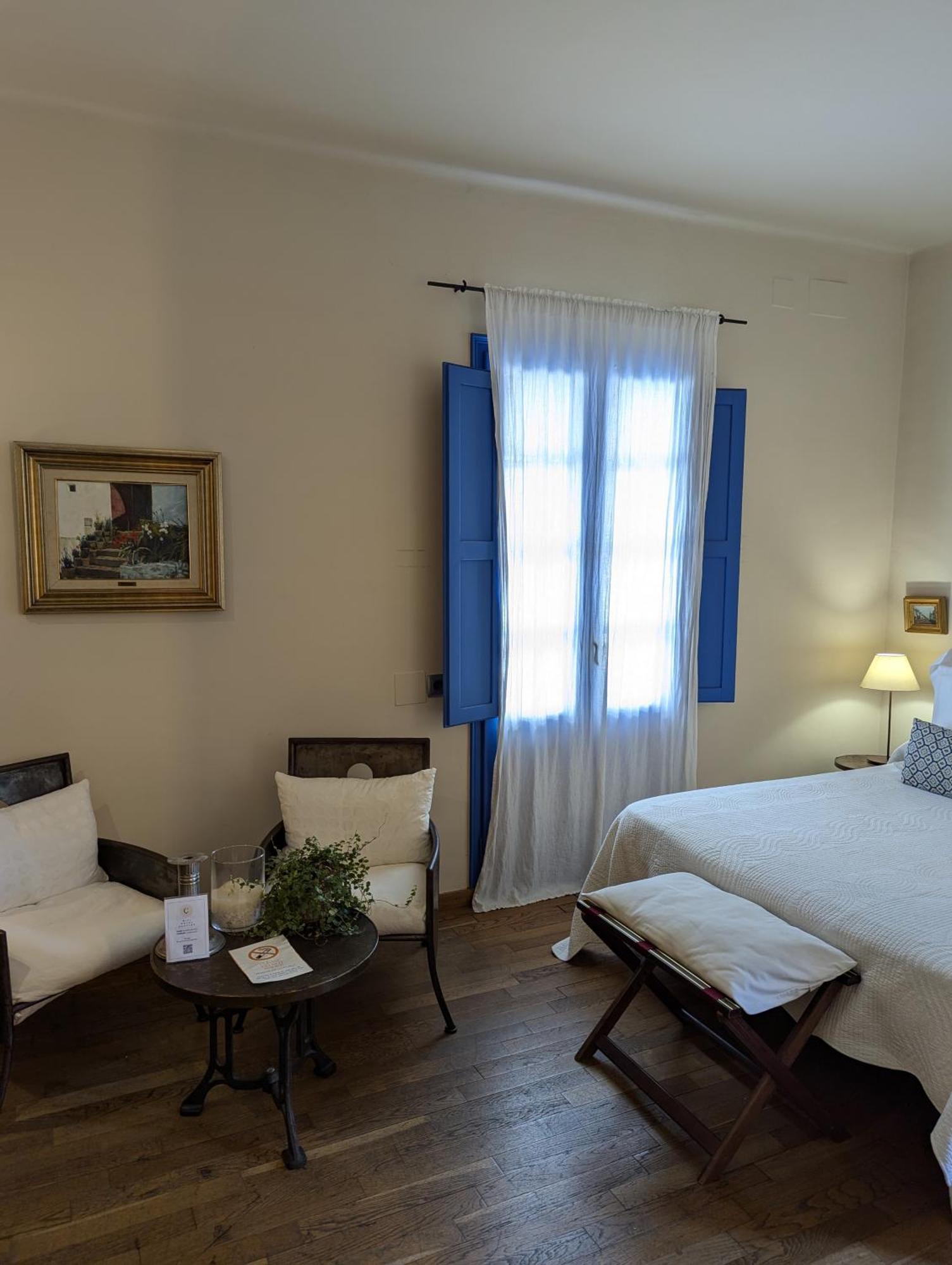Hotel De La Placa - Boutique Cabrils
