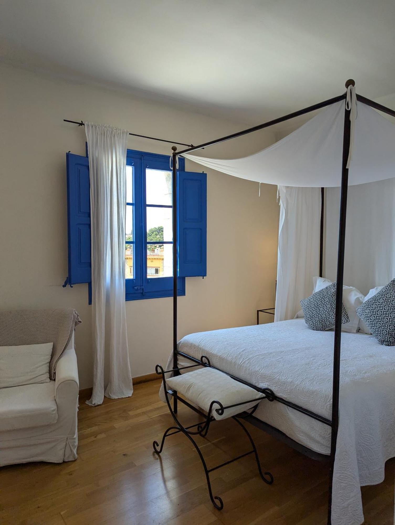 Hotel De La Placa - Boutique Cabrils