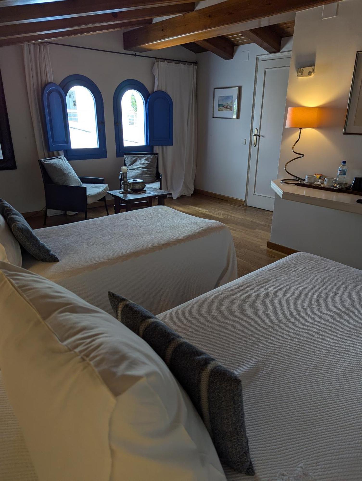 De La Placa - Boutique 3*