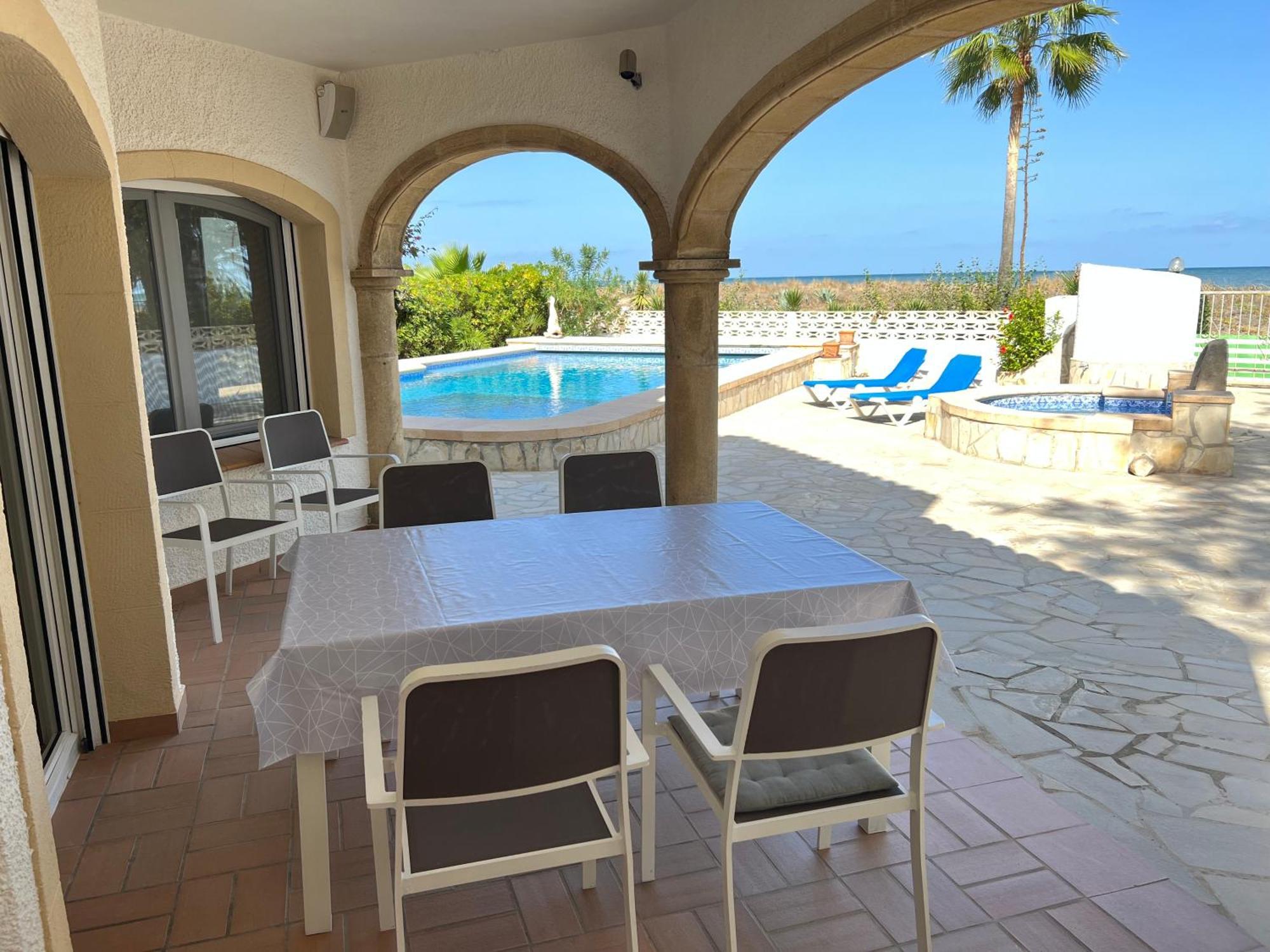 En La Playa Con Piscina Privada - Holavivienda Inmobiliaria * Dénia