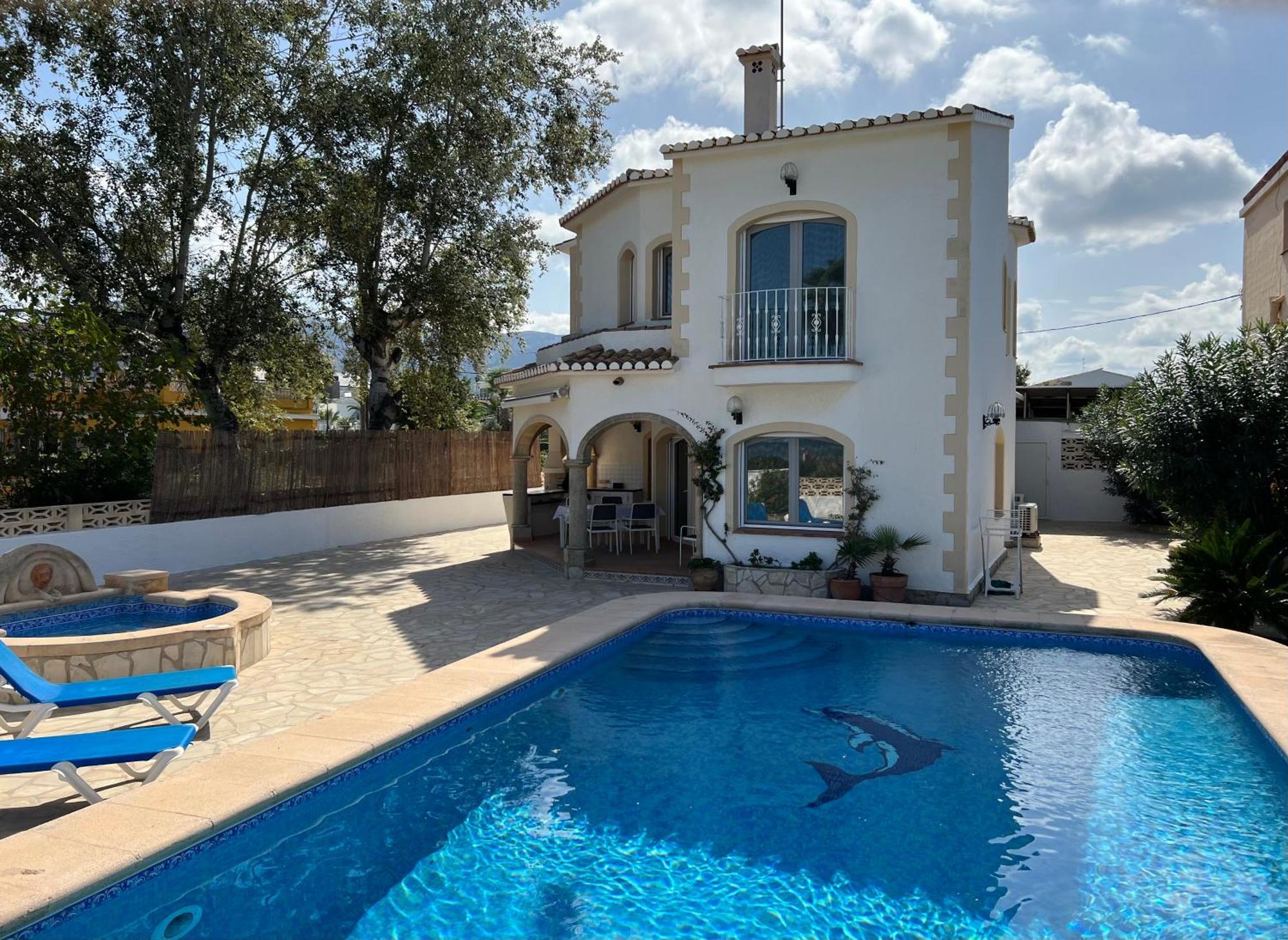 Сasa de vacaciones En La Playa Con Piscina Privada - Holavivienda Inmobiliaria Dénia