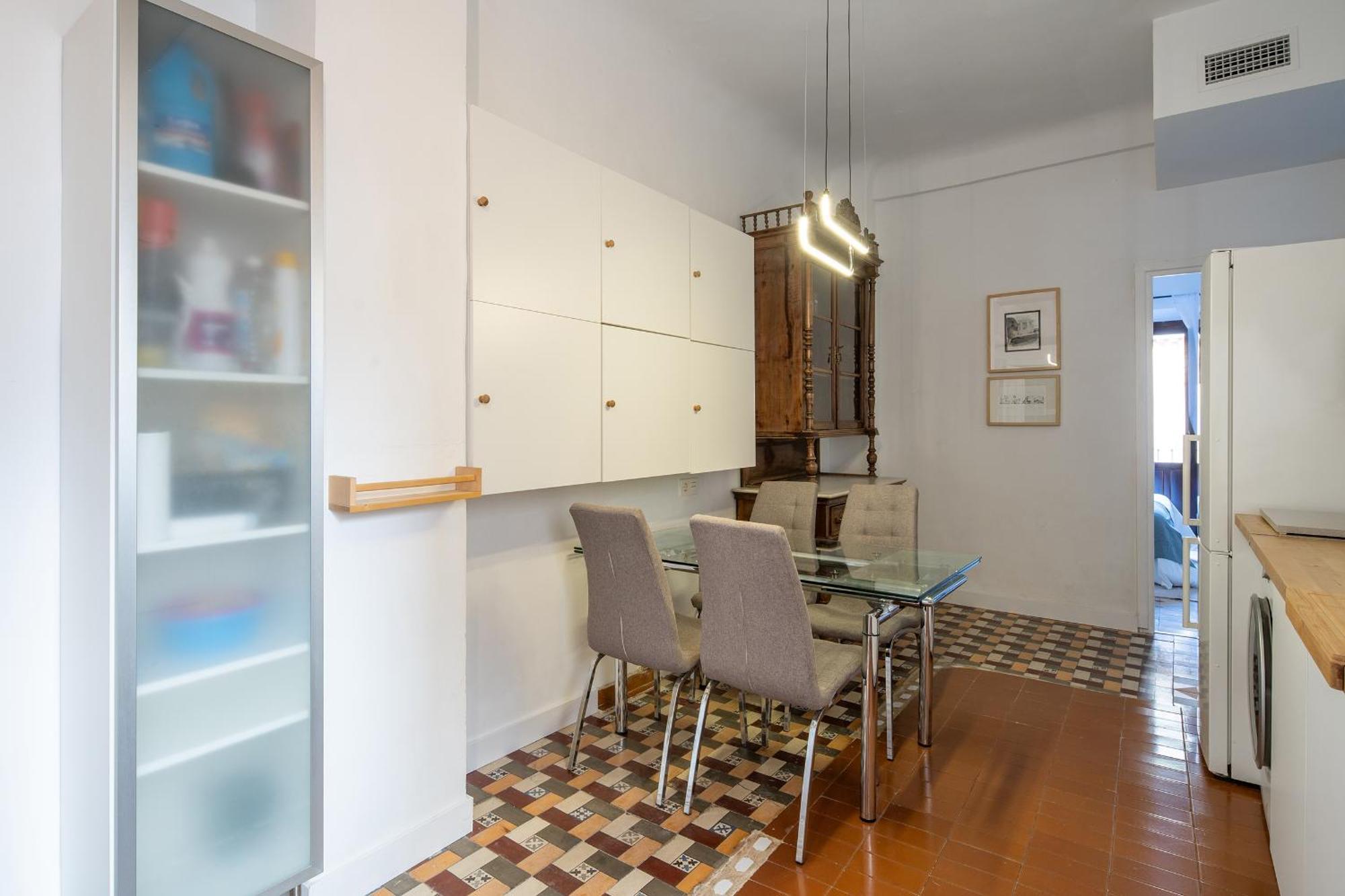 Parking Free, Vintage Haven Apartment