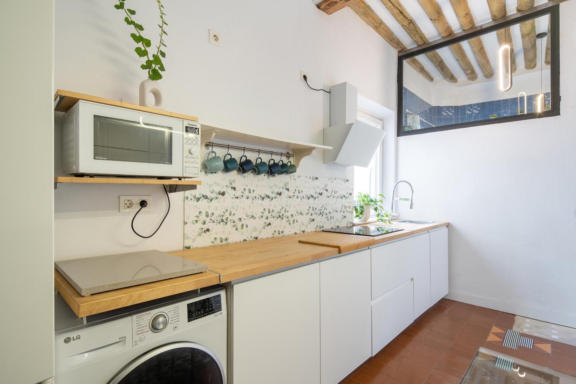 Parking Free, Vintage Haven Apartment *