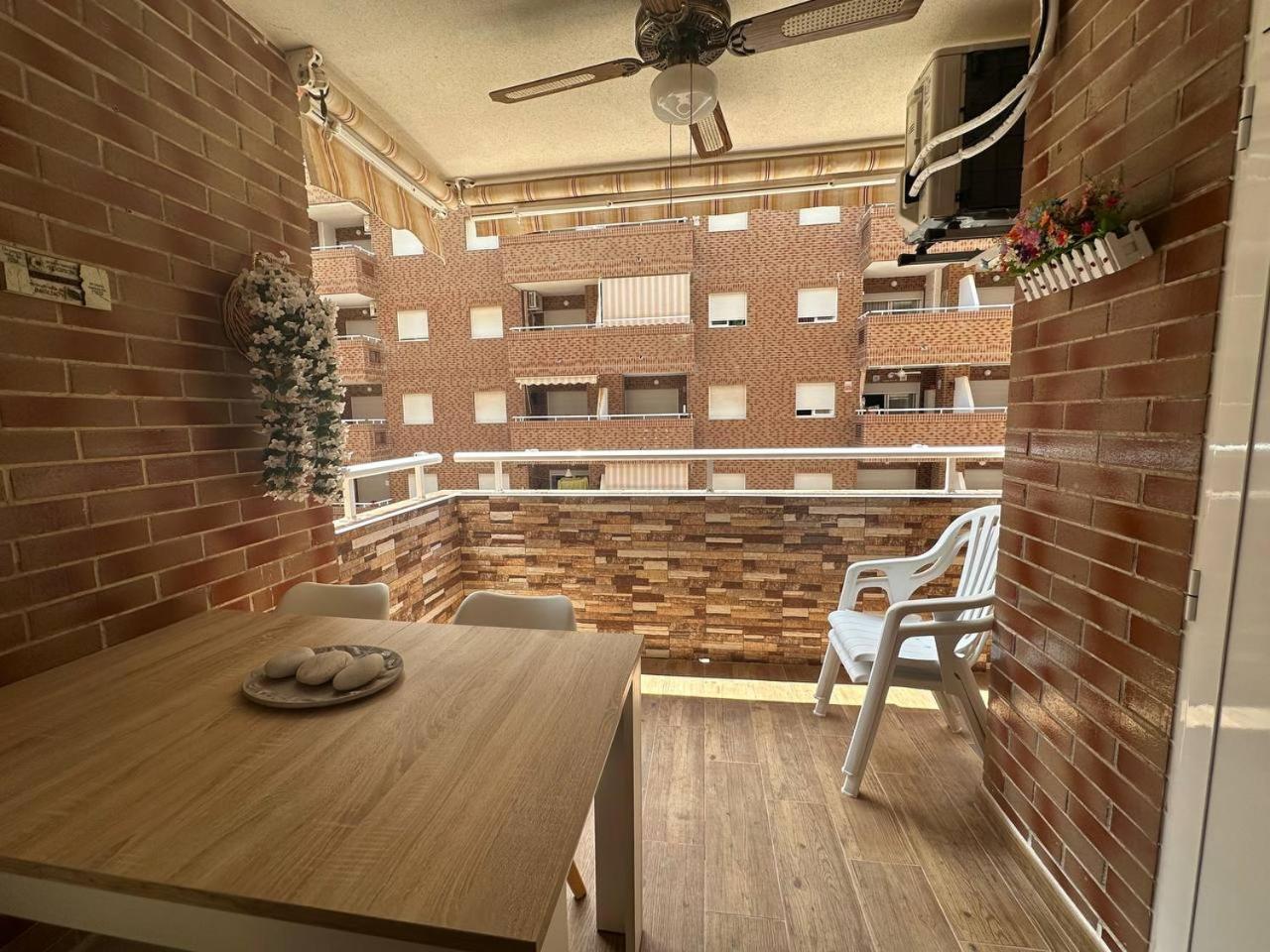 Apartment De 3 Dormitorios, Costa Marfil - Magic World Oropesa del Mar