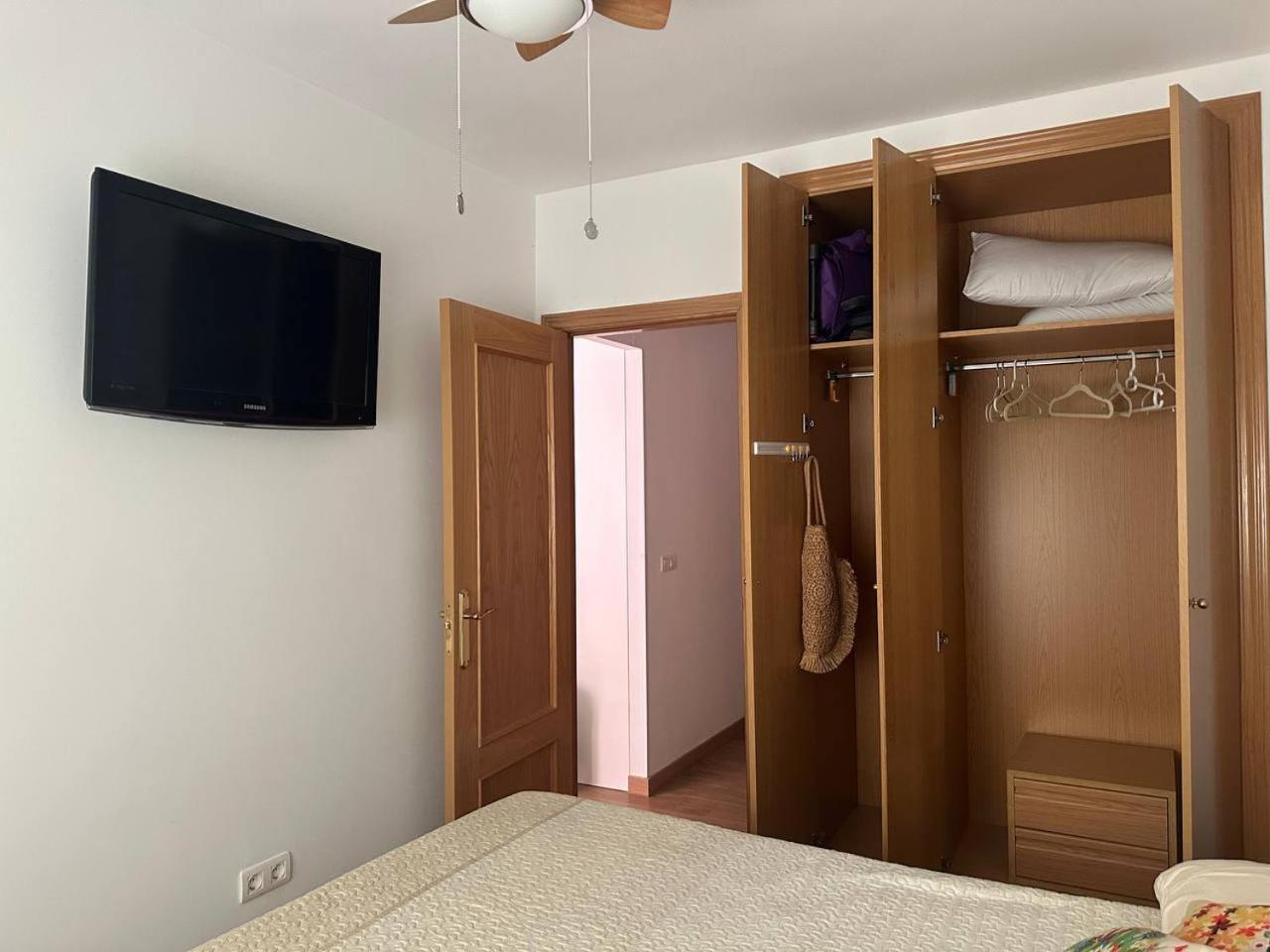 De 3 Dormitorios, Costa Marfil - Magic World Apartment