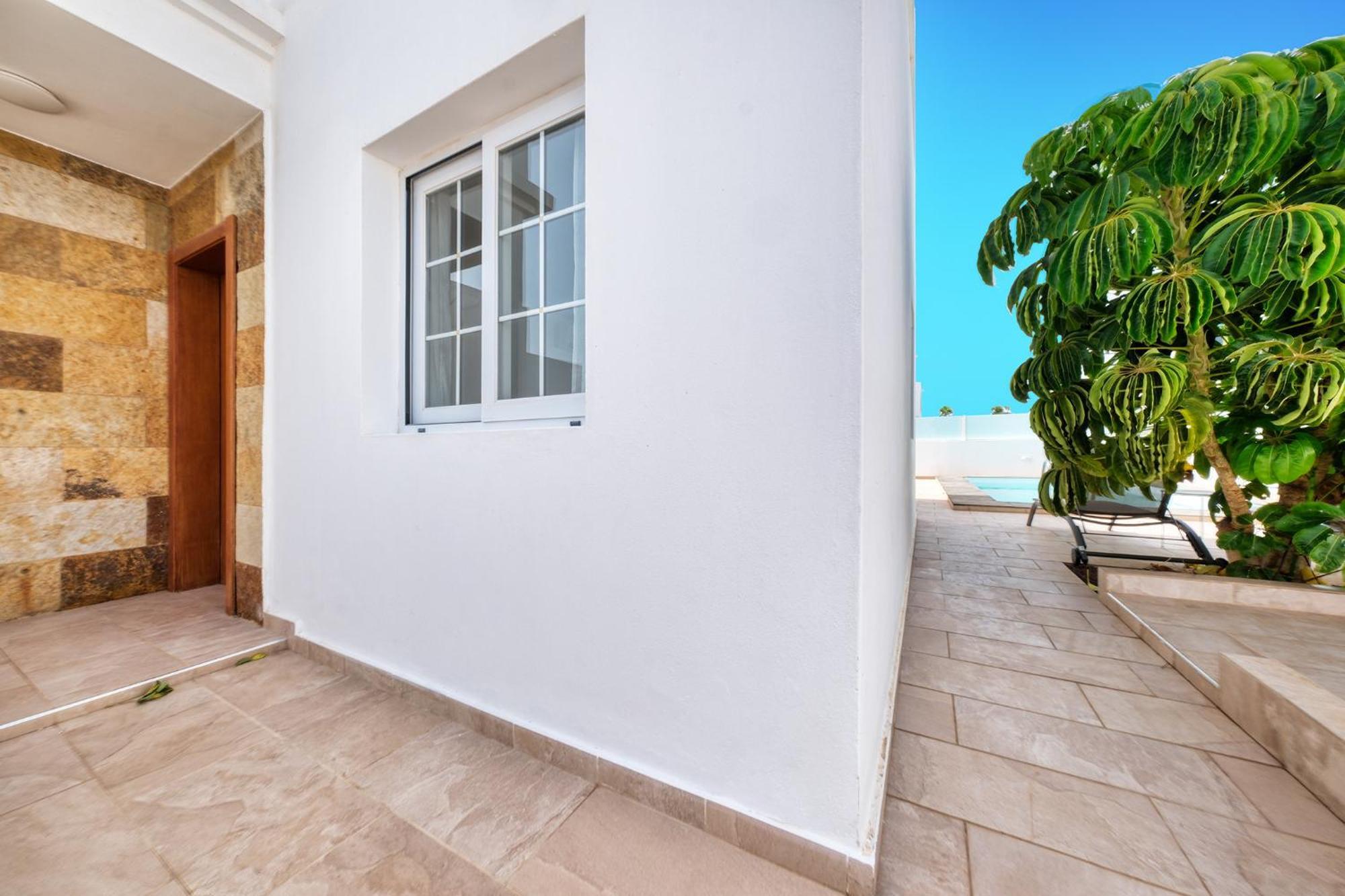 Lanzarote 2-private Pool, Bbq, Air-con * Playa Blanca (Lanzarote)