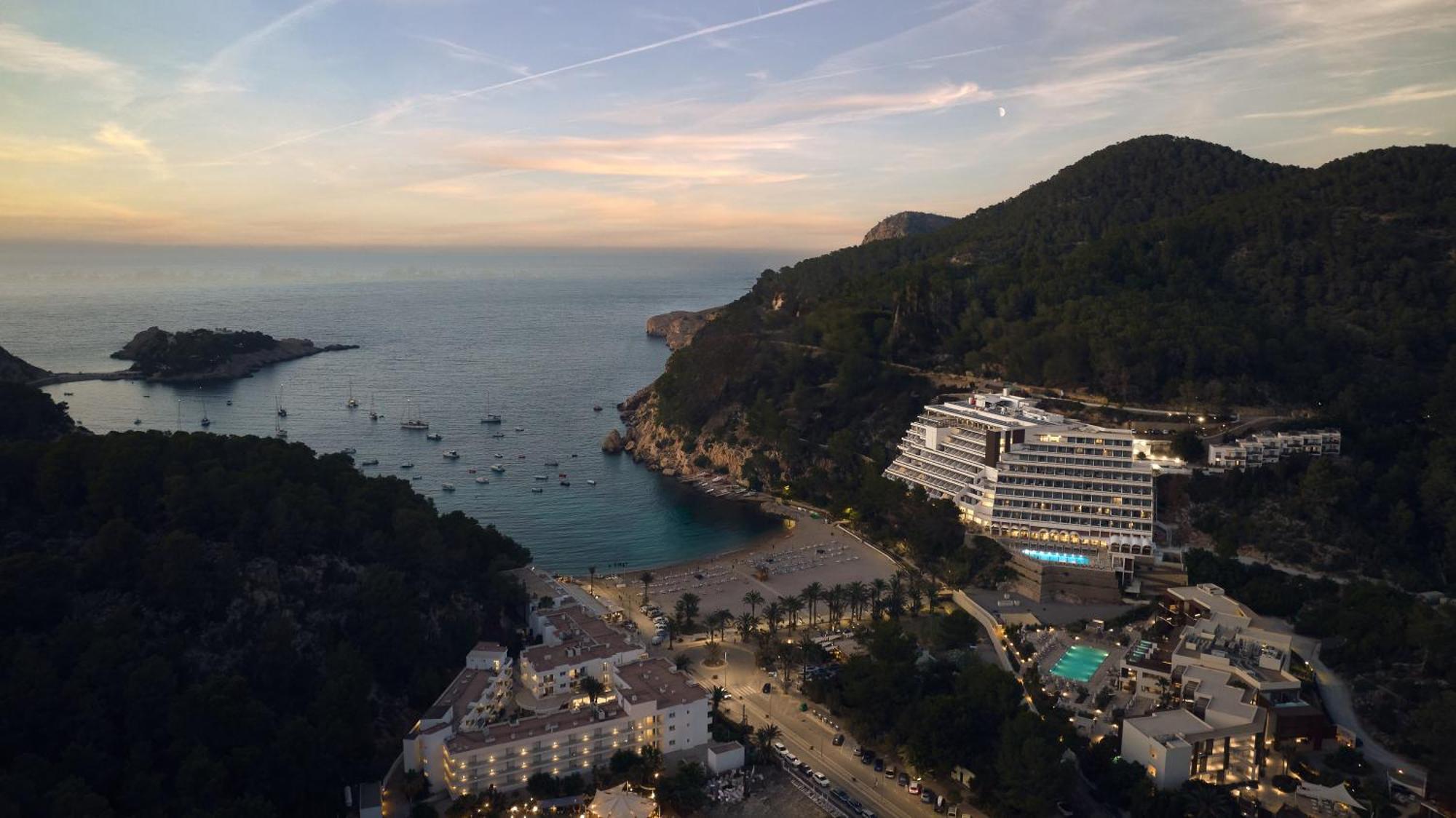 Cala San Miguel Ibiza, Curio Collection By Hilton, Adults Only