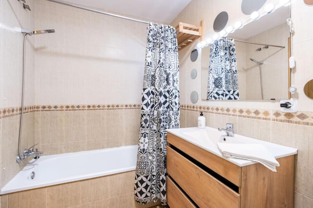 Apartamento Amura Motril. Con Garaje Motril