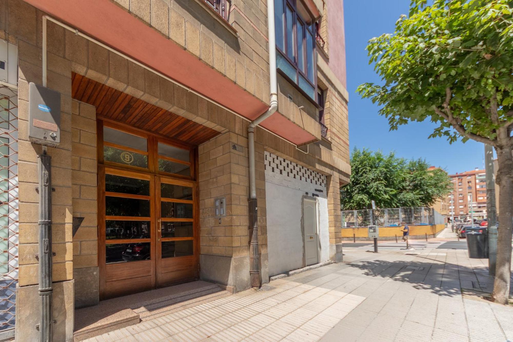 Apartamento Bilbao Bec With Parking By Aston