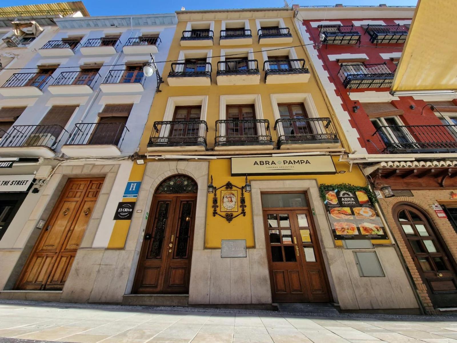 Guest house Hostal El Olivo 3*